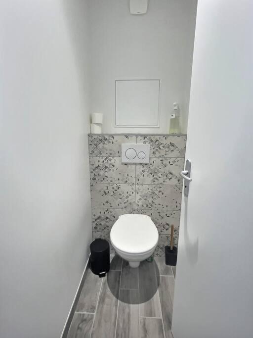 L'Aindus De Brou- Parking Prive- Rdc Apartment Bourg-en-Bresse Ngoại thất bức ảnh